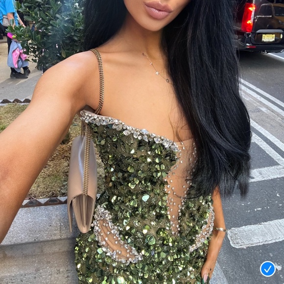 Custom beaded dress - Picture 5 of 7